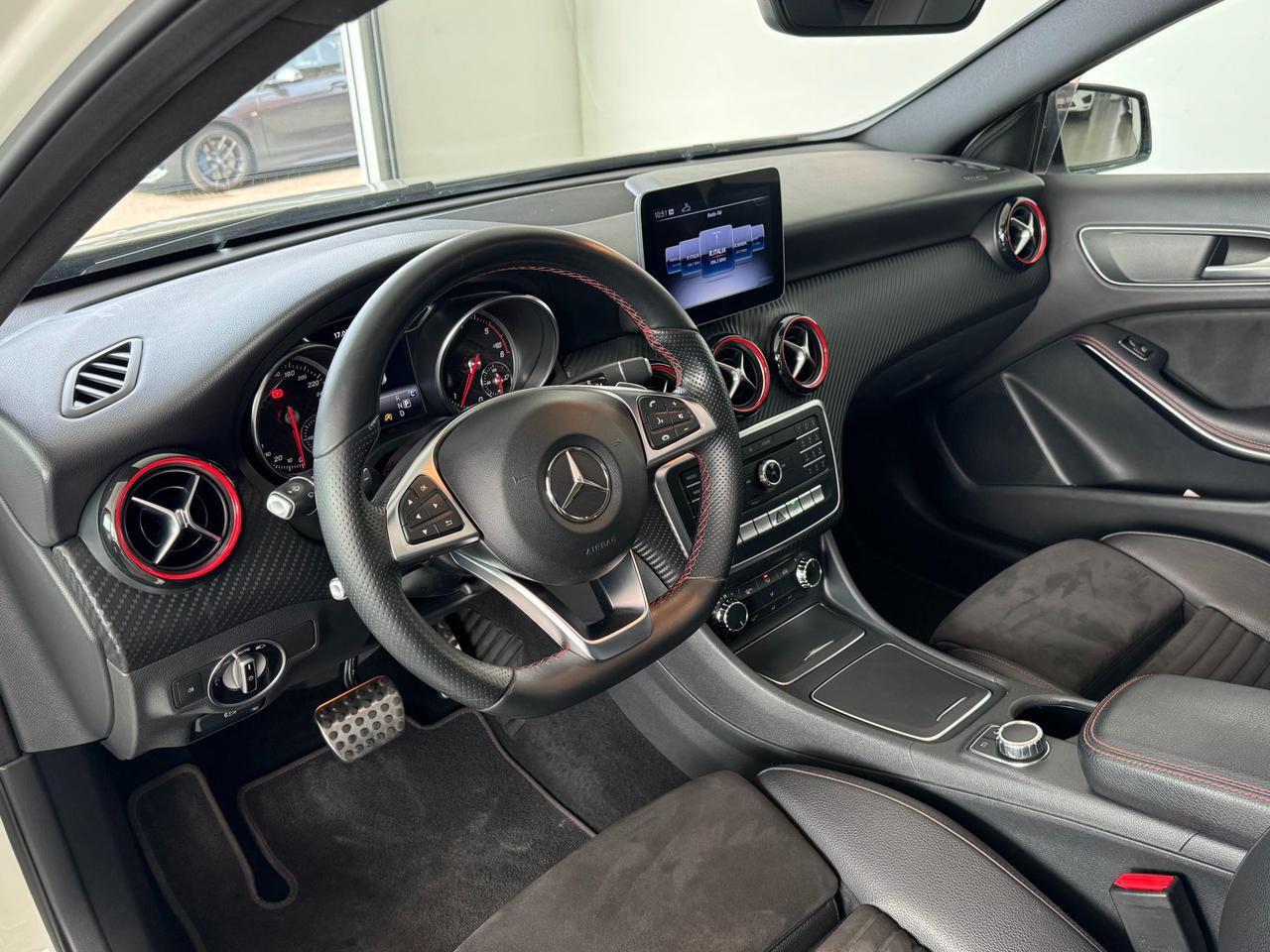 Mercedes A 200 D Aut. Premium 4Matic AMG Tetto Apribile