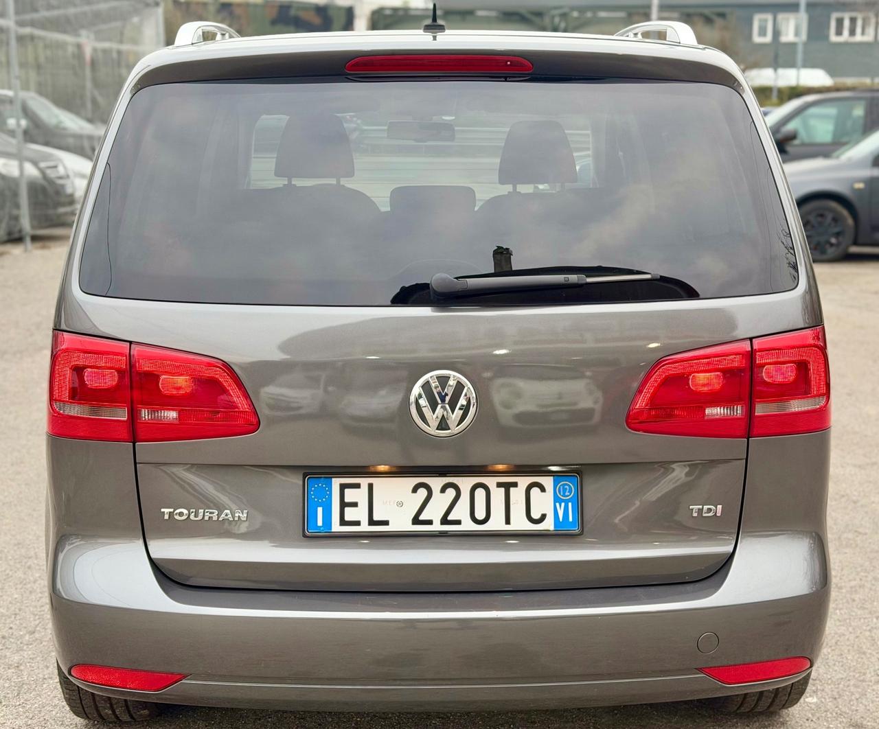 Volkswagen Touran 2012 1.6 TDI km 170,000 GARANZIA 12 mesi ! ! !