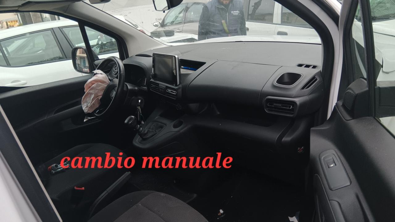 Fiat Doblò incidentata sinistrata mondialcars 024