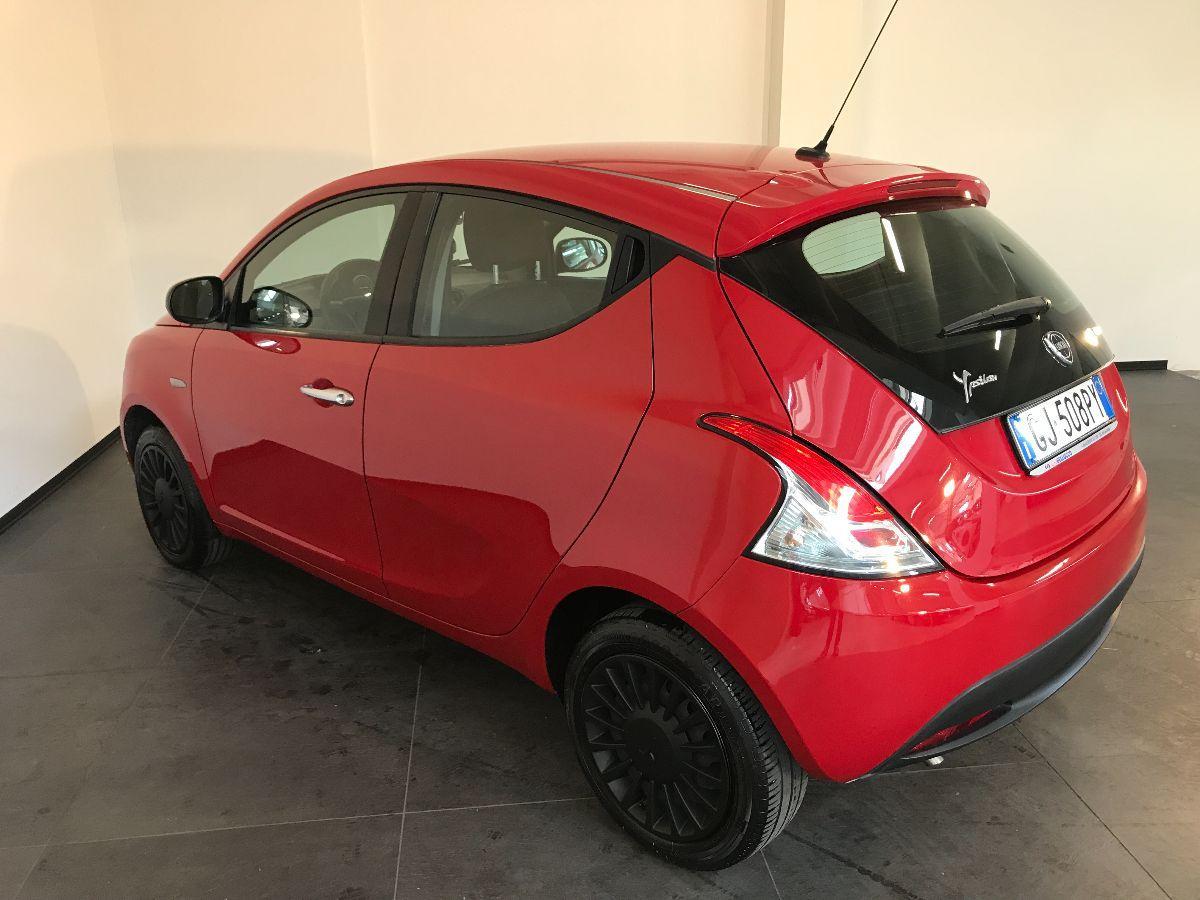 LANCIA Ypsilon 1.0 5p. Hybrid Silver