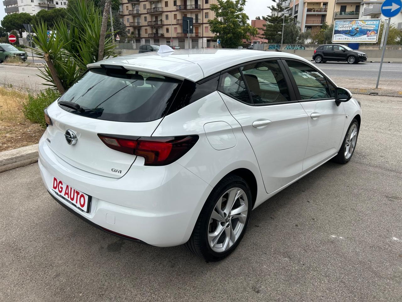 Opel Astra 1.6 CDTi 95 cavalli 2016 bixeno