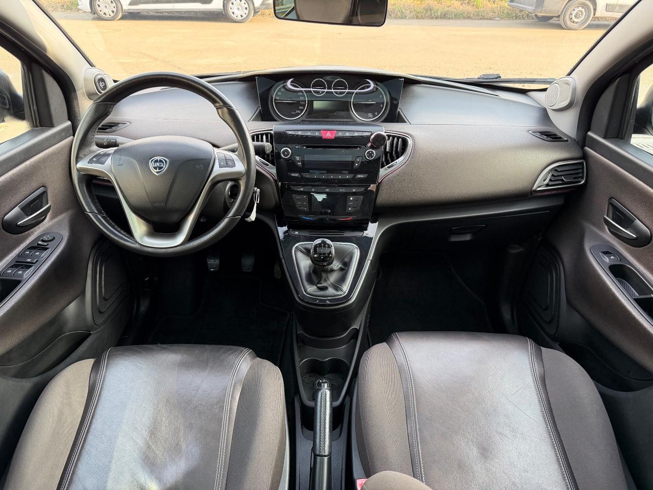 Lancia Ypsilon 1.3 MJT 16V 95 CV 5 porte S&S Elefantino