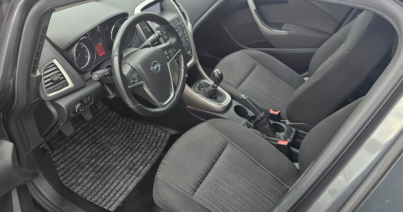 Opel Astra 1.4 Turbo 140CV Sports Tourer GPL Tech Cosmo