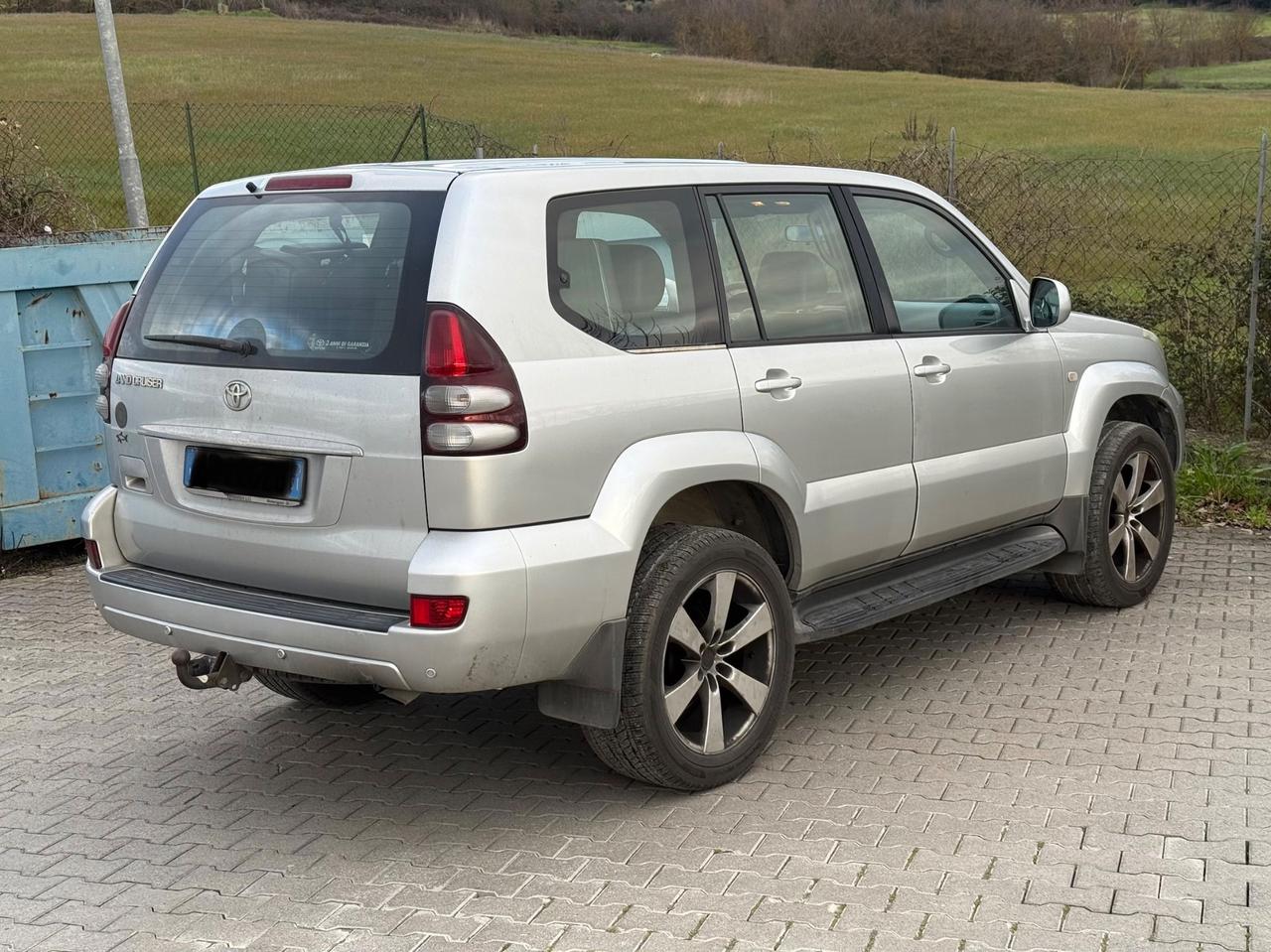 Toyota Land Cruiser 3.0 D-4D 16V cat 5 porte aut. Wagon