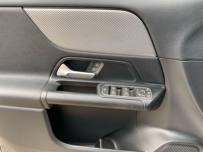 Mercedes-Benz GLA 180 d Business auto