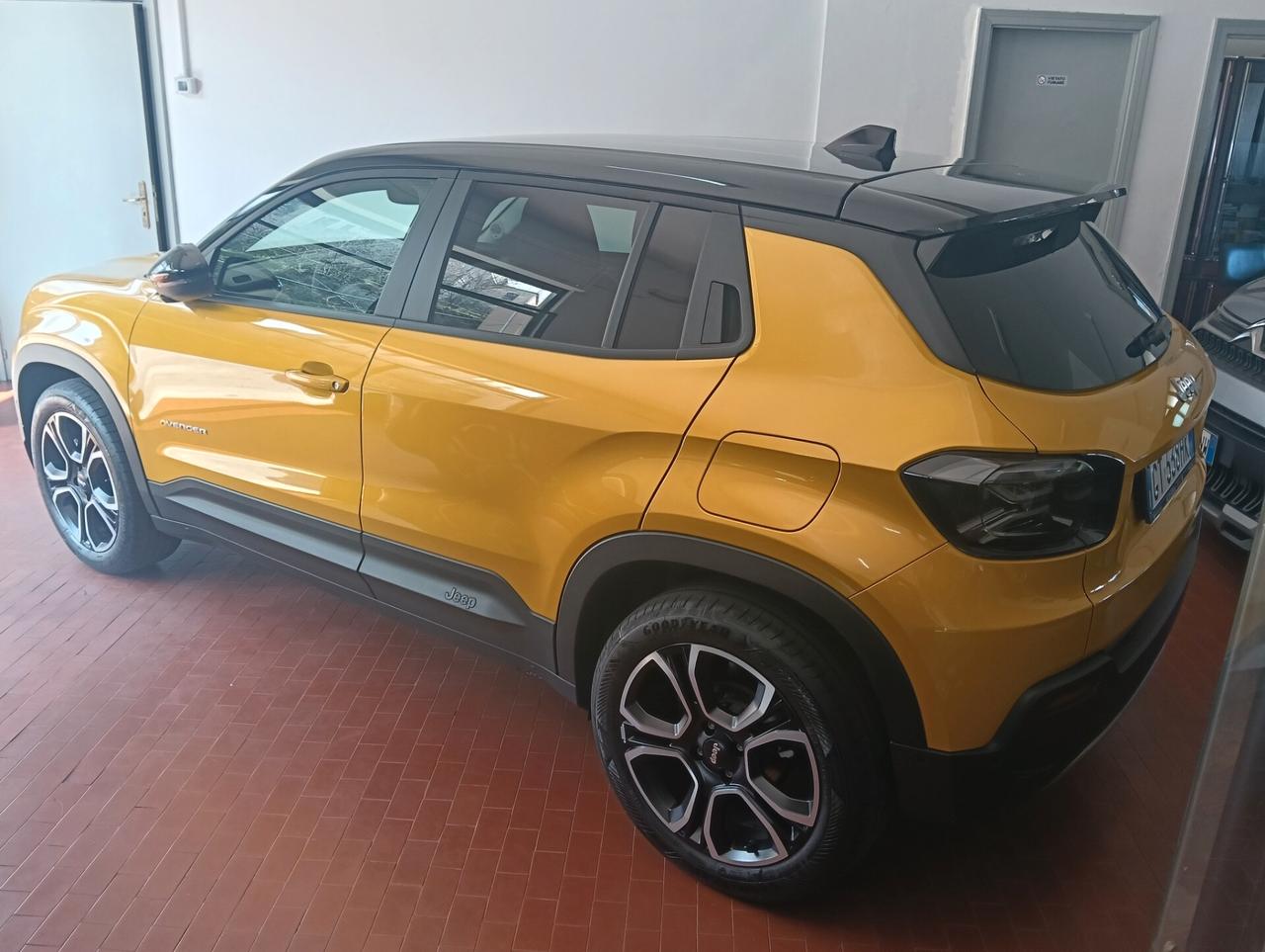 Jeep Avenger 1.2 Turbo 100 CV Summit