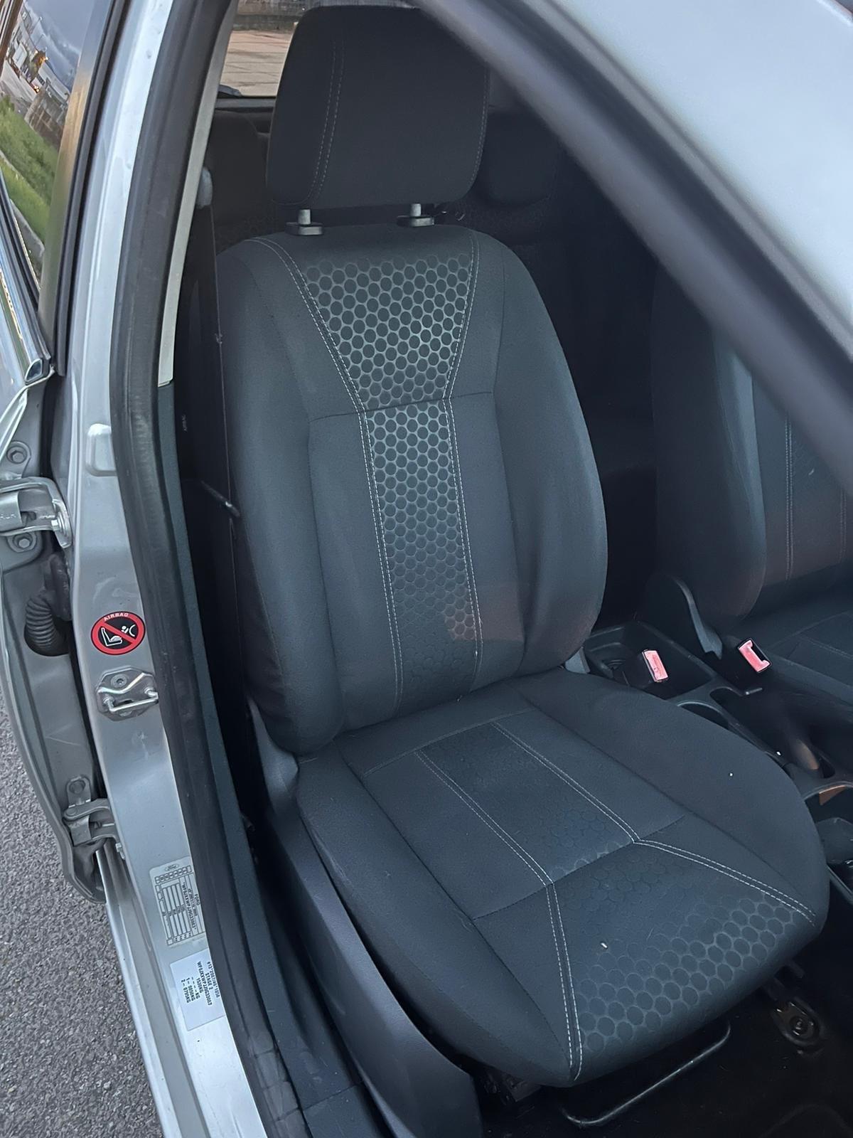 Ford Fiesta 1.4 5p Bz.- GPL Titanium 135000 km