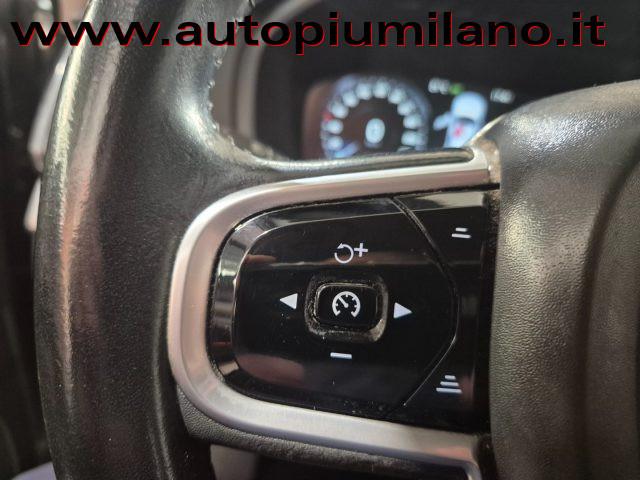 VOLVO XC90 B5 (d) AWD Geartronic Momentum