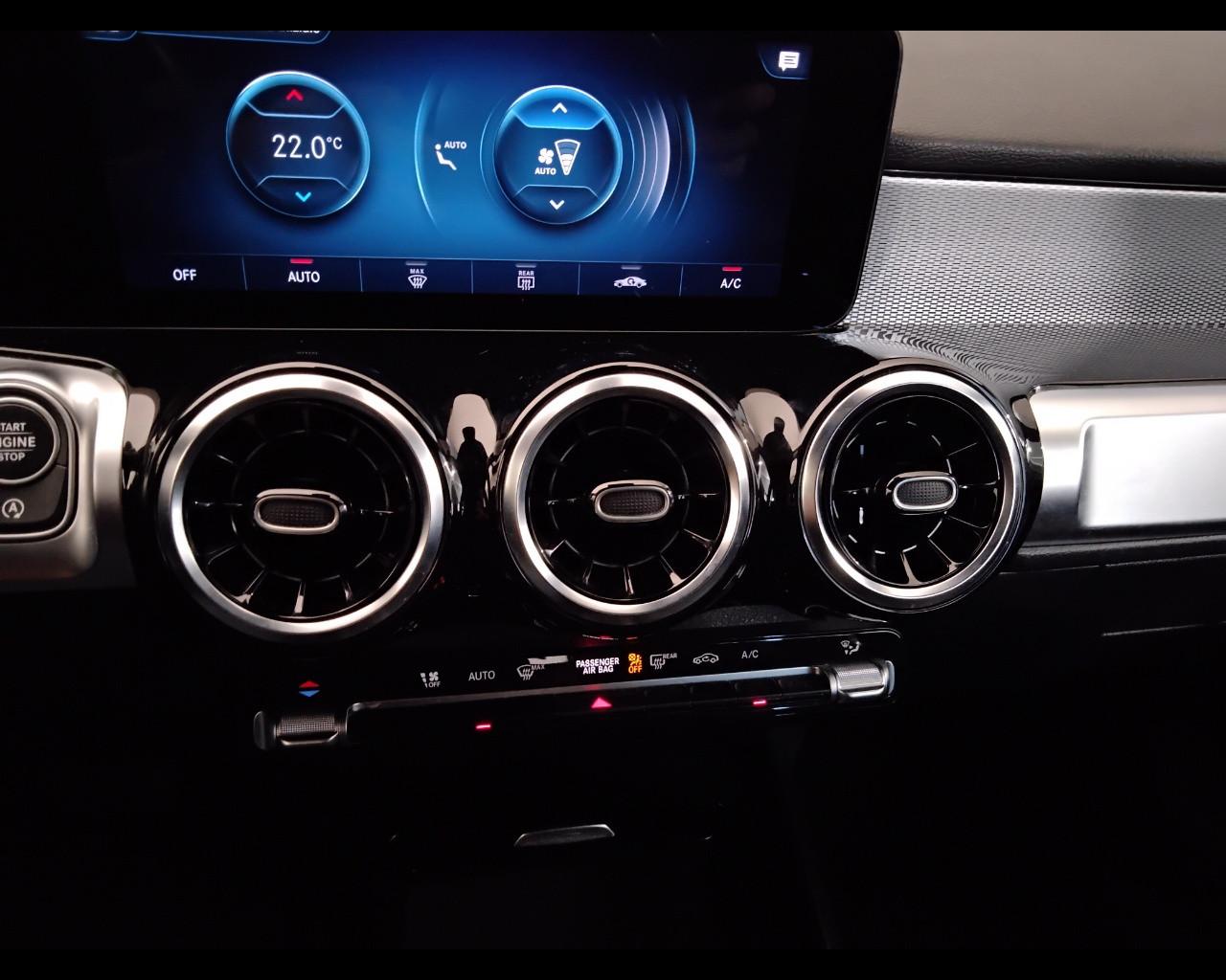 Mercedes-Benz GLB - X247 2019 - GLB 180 d Sport auto 7p.ti