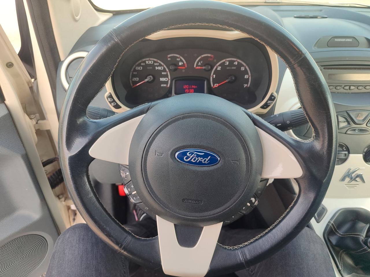 Ford Ka 1.2 8V 69 CV Black&White Edition