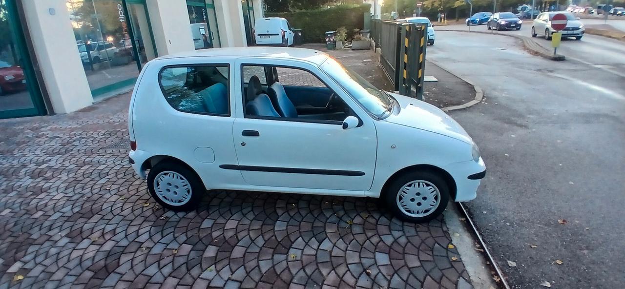Fiat 600 pochi km clima