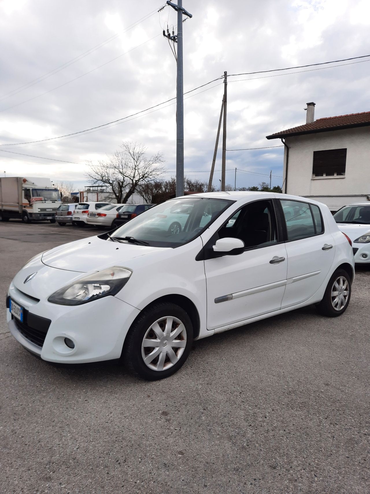 Renault Clio 1.5 dCi 85CV 5 porte ok neopatentati