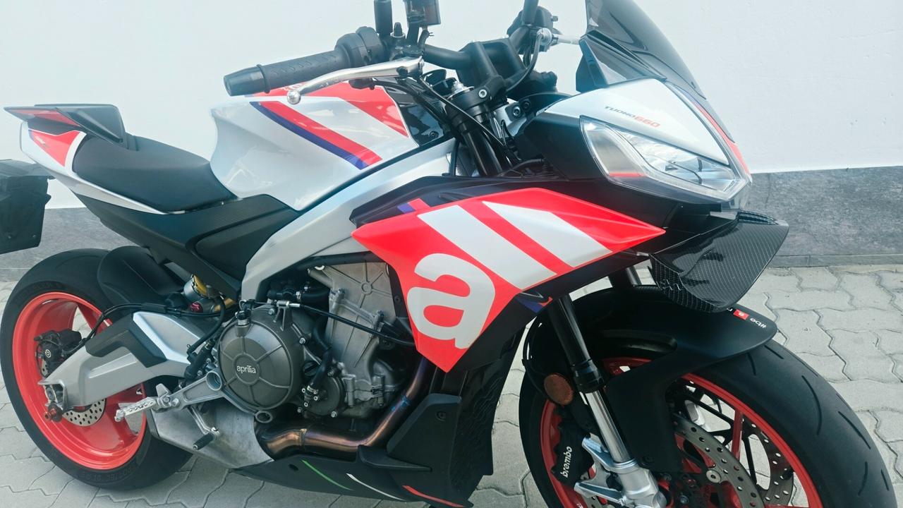 Aprilia Tuono 660 FACTORY