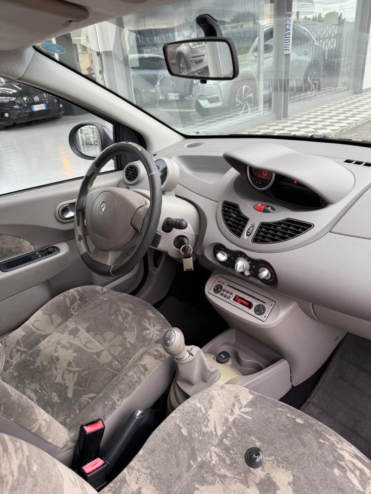 Renault Twingo 1.2 16V INITIALE