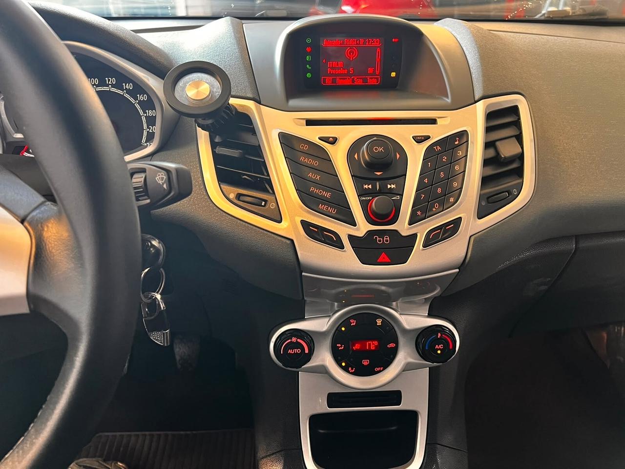 Ford Fiesta 1.6 TDCi 90CV 3 porte DPF Titanium