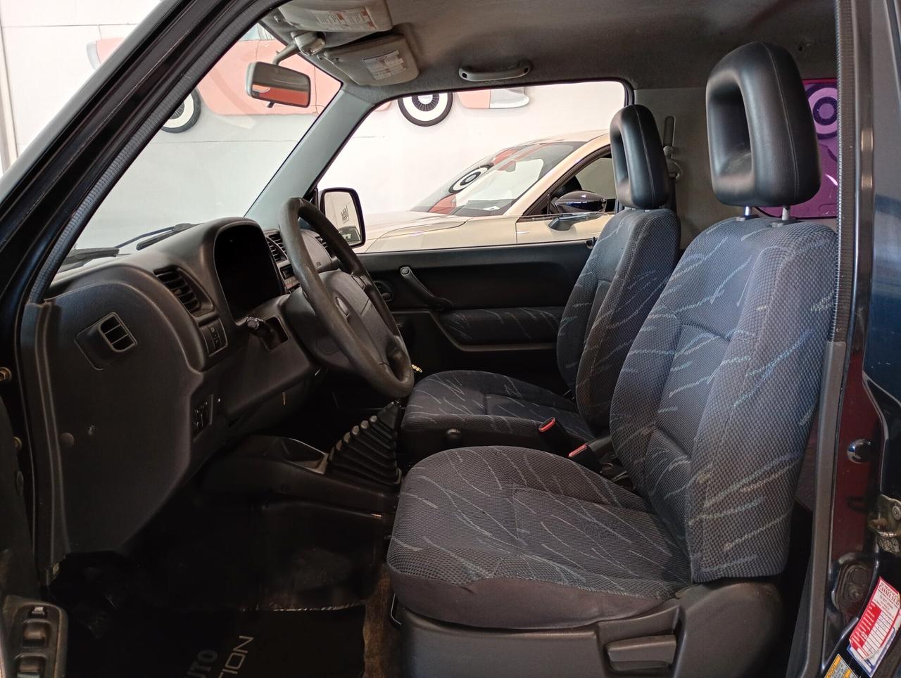 Suzuki Jimny 1.3i 16V AUTOCARRO