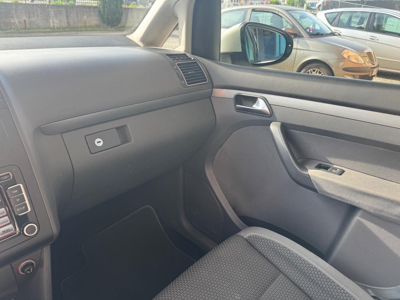 Volkswagen Touran Business 1.4 Highline EcoFuel