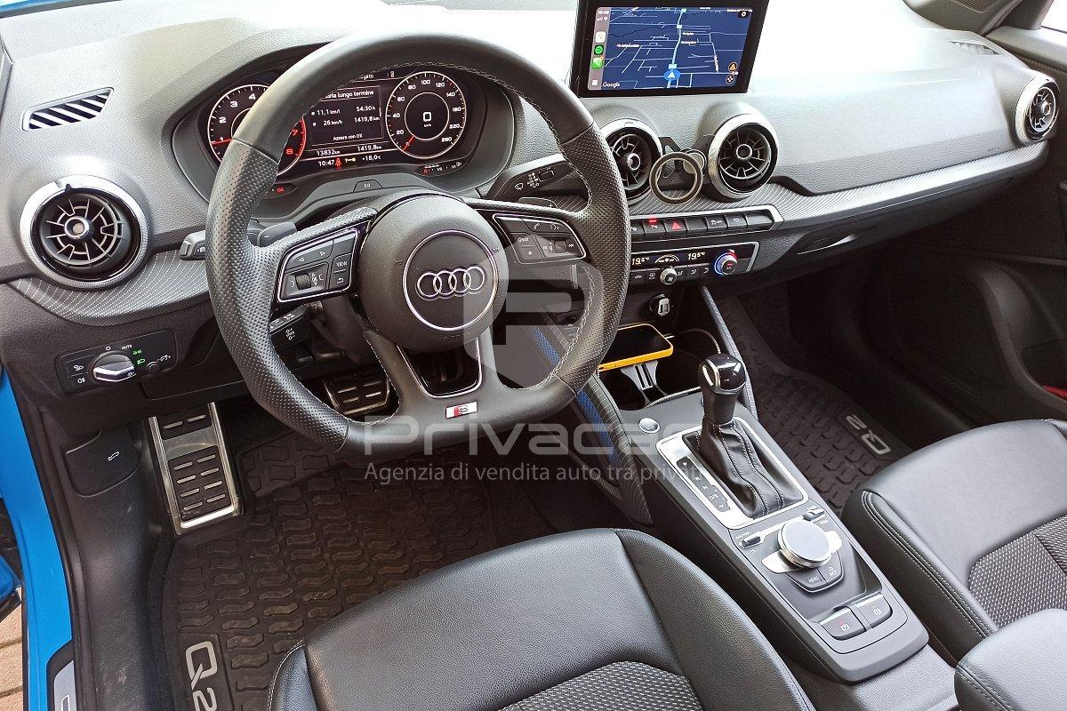 AUDI Q2 35 TFSI S tronic Identity Black