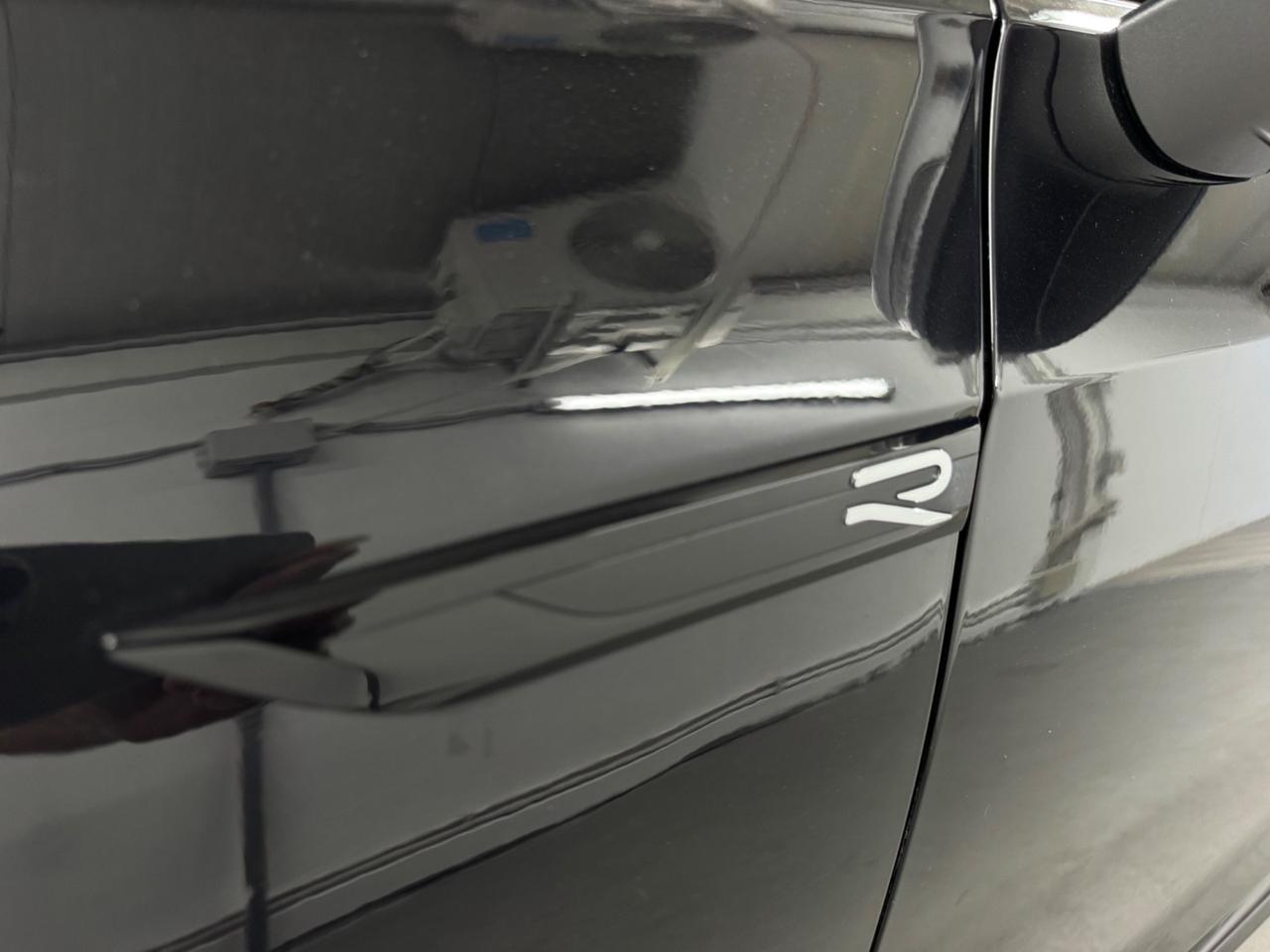 Volkswagen Golf 2.0 TSI R DSG 4Motion
