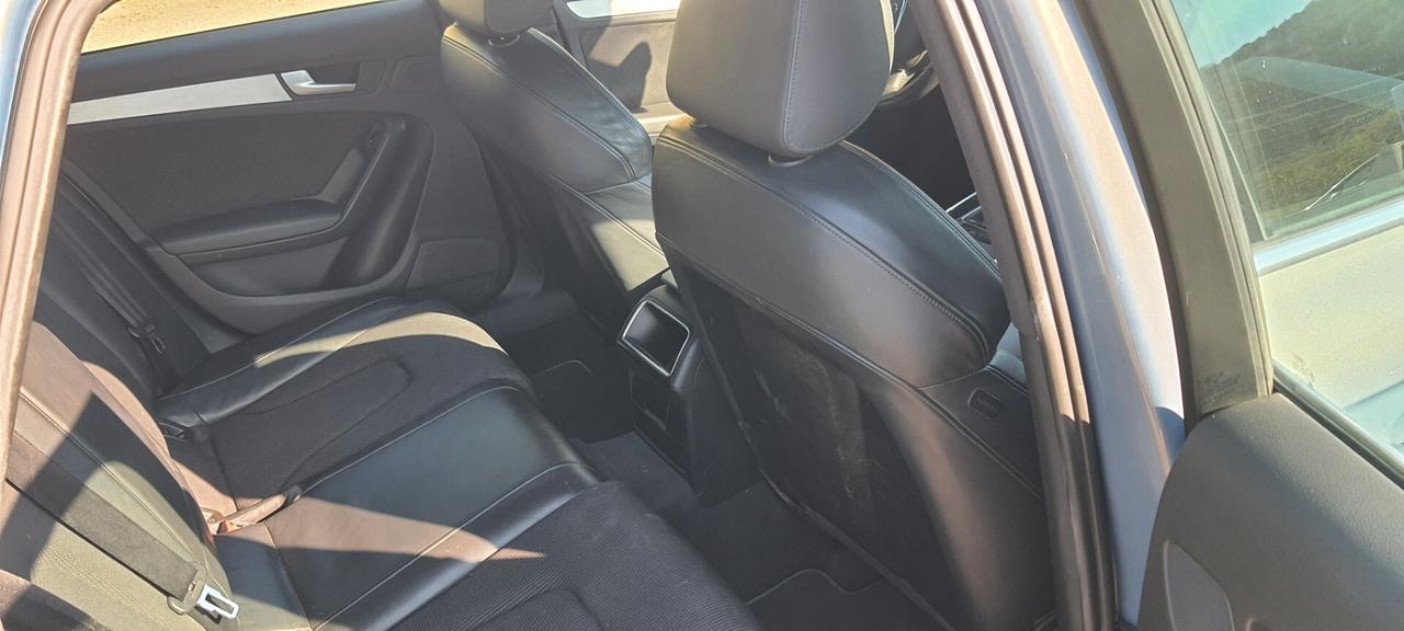 AUDI A4 2.0 TDI 120 CV AVANT S-LINE OK NEOPATENTATI