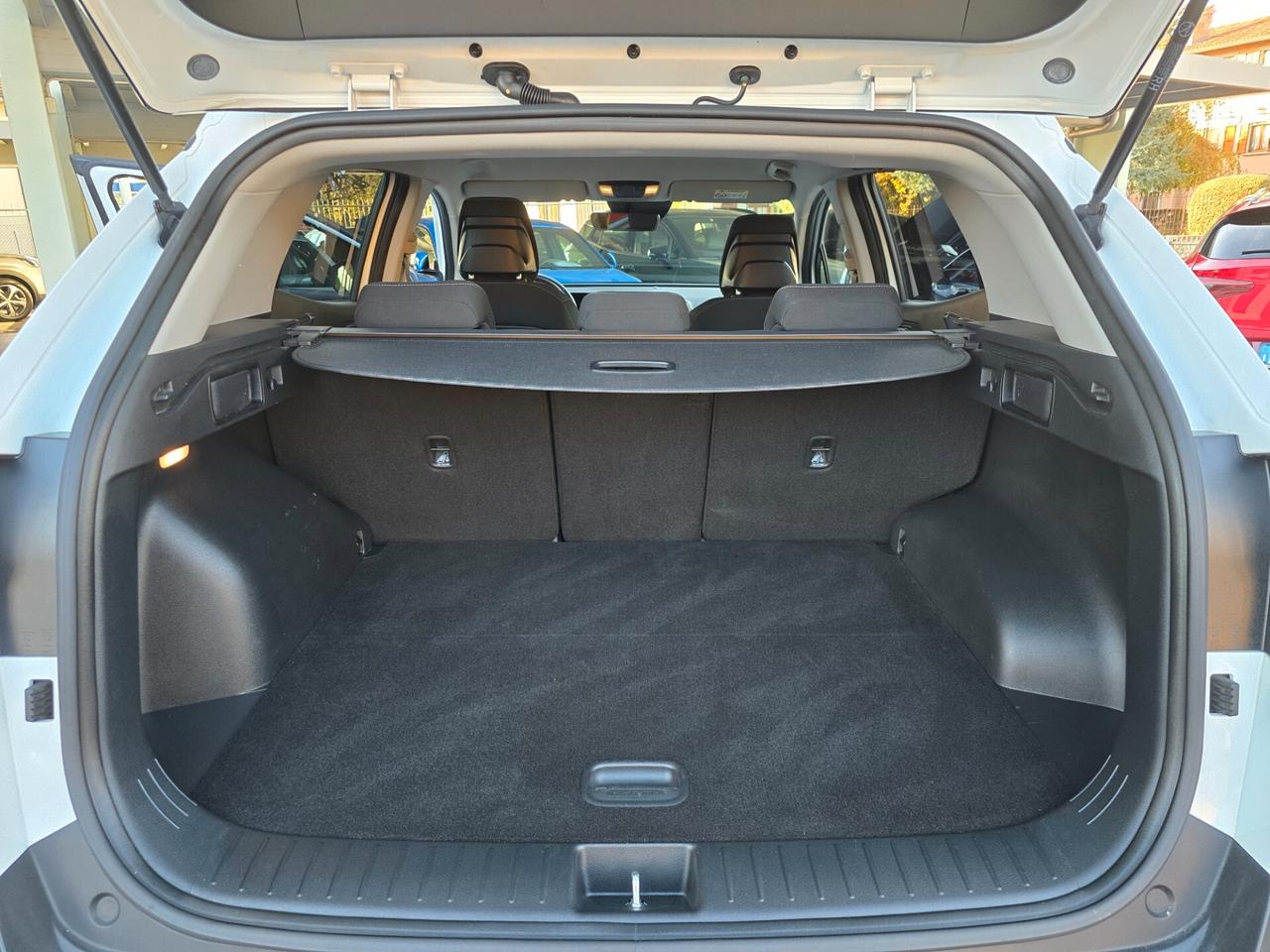 Kia Sportage 1.6 Tgdi 180cv HEV STYLE Aut. / FULL HYBRID