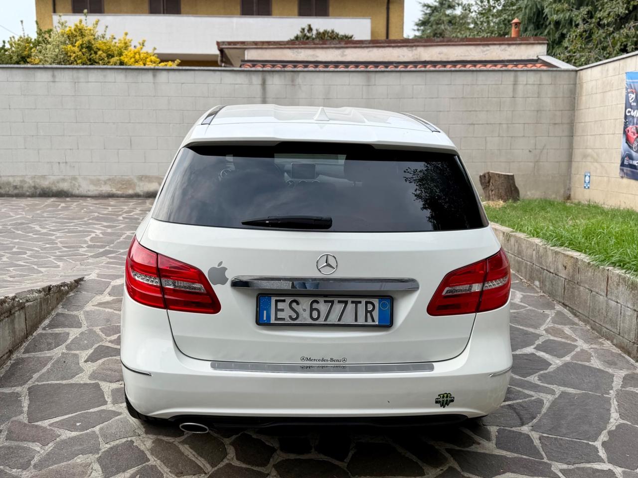 Mercedes-benz B 180 CDI Premium AMG Blueefficiency