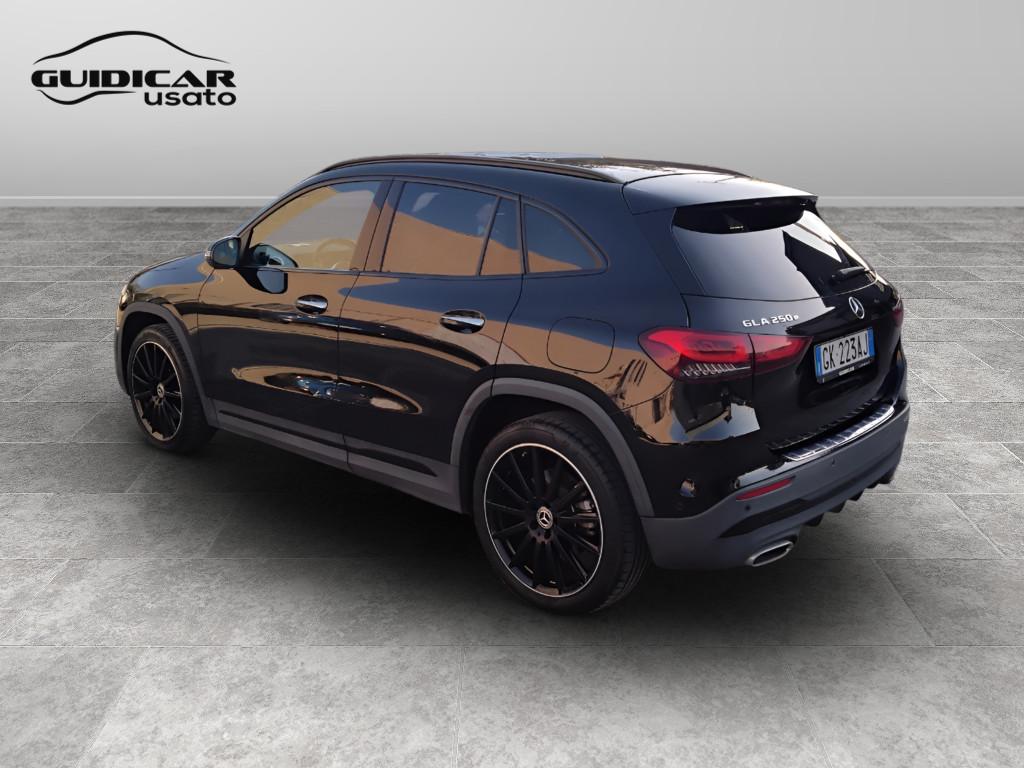 Mercedes-Benz GLA-H247 2020 - GLA 250 e phev (eq-power) Premium auto