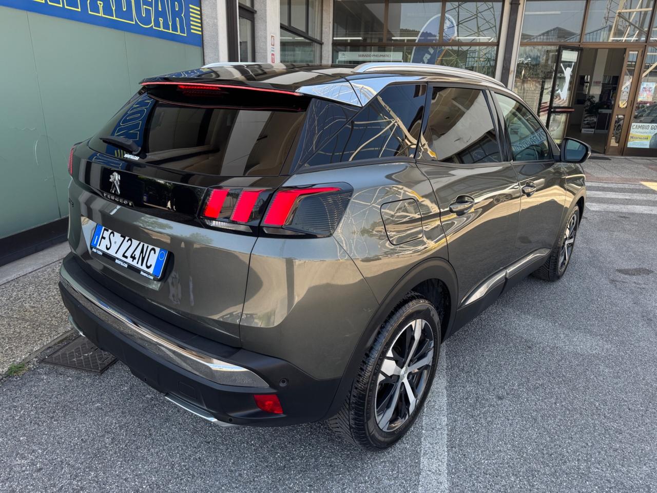 Peugeot 3008 BlueHDi 130 S&S EAT8 Allure