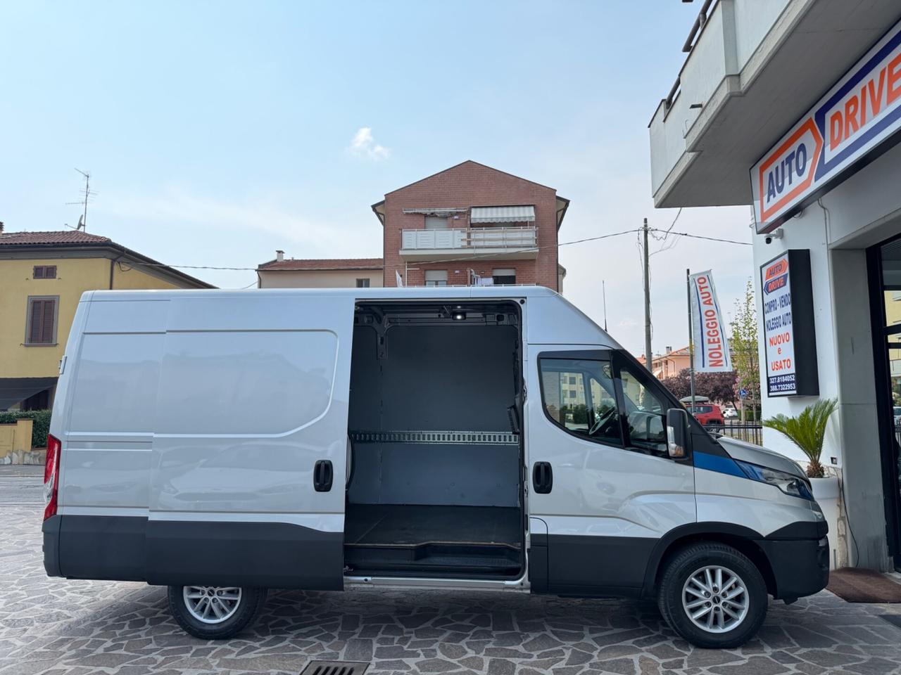 Iveco Daily 2.3 Furgone Hi-Matic