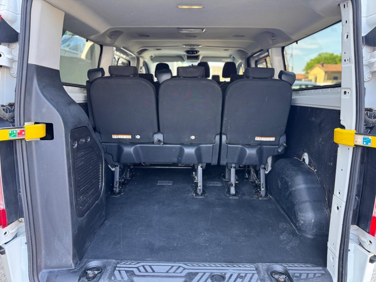 Ford Transit Custom Transit Custom 320 2.0 TDCi 130 PC Combi Trend