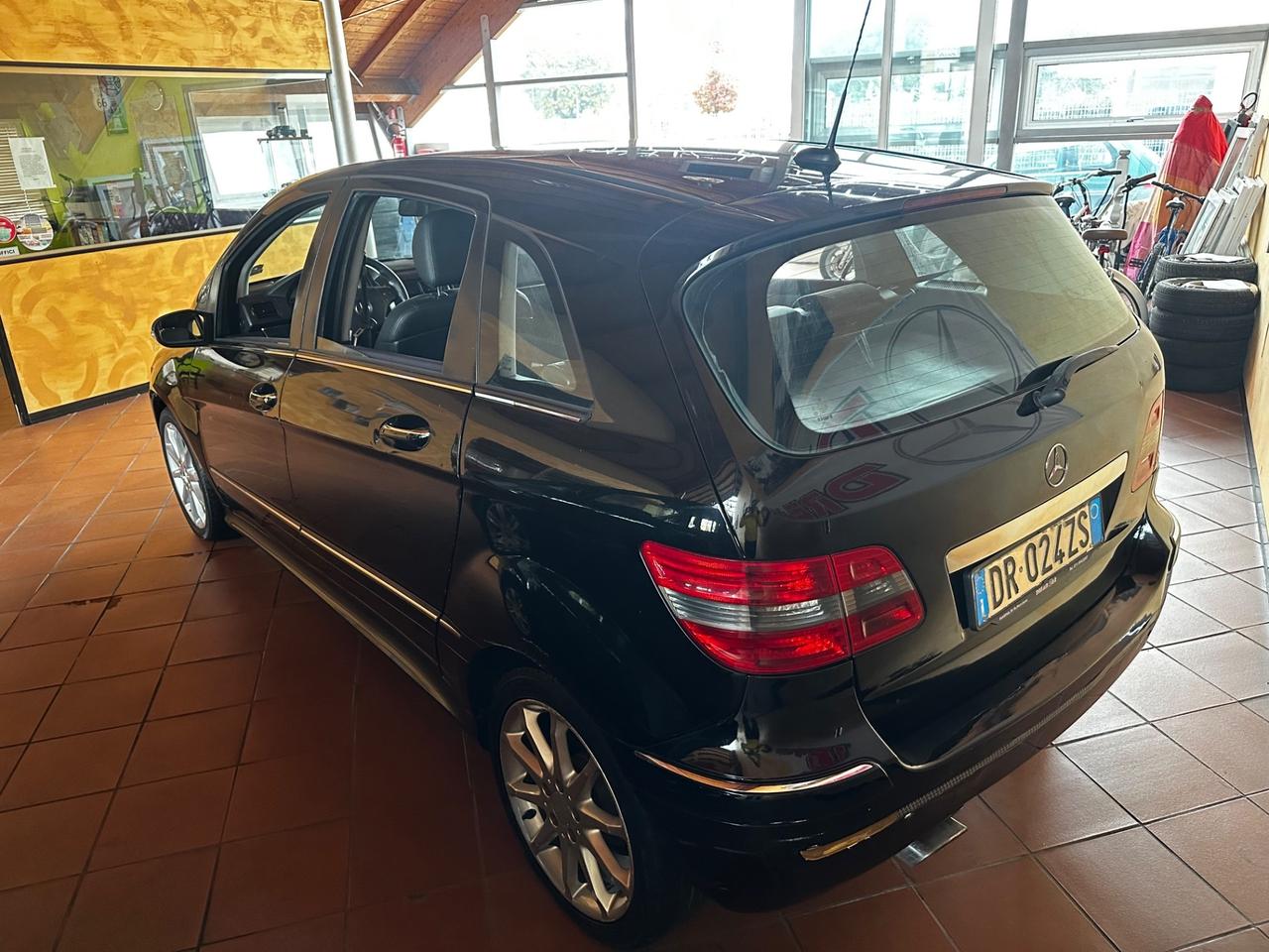 Mercedes-benz B 200 CDI sport