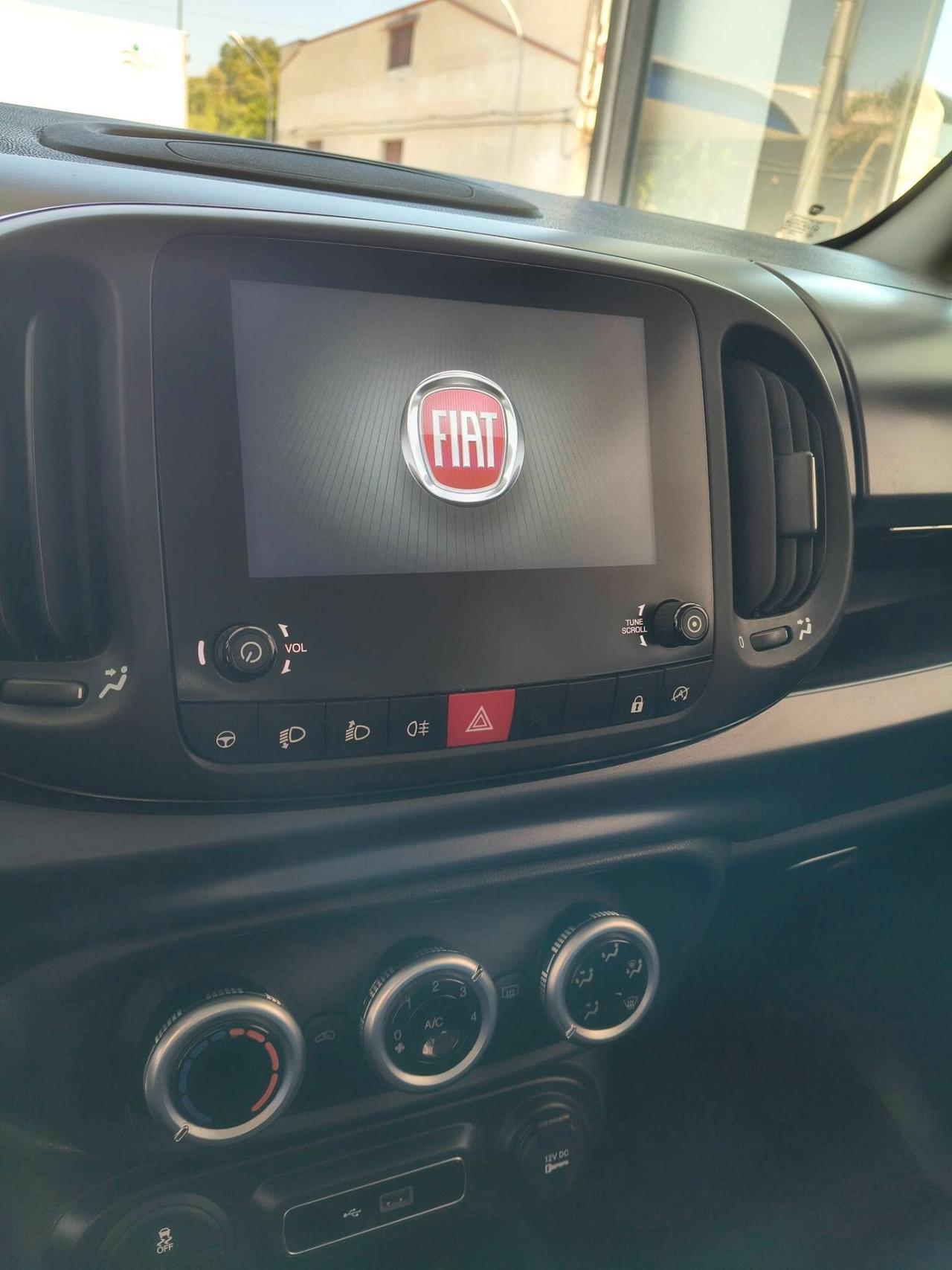 Fiat 500L Pro 1.3 MJT 95 CV Mirror