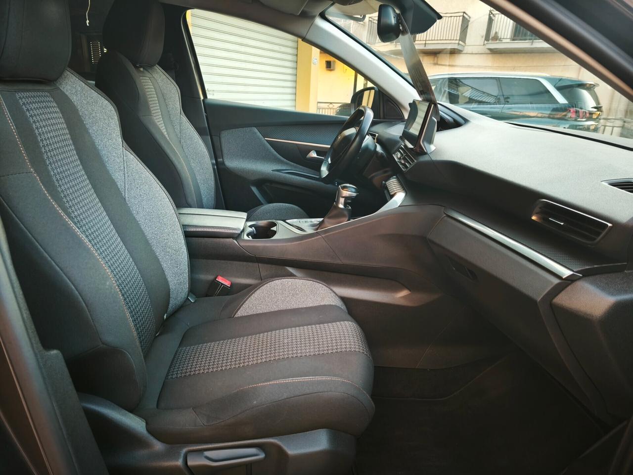 Peugeot 3008 HDi 130 CV PROMO BLACK FRIDAY