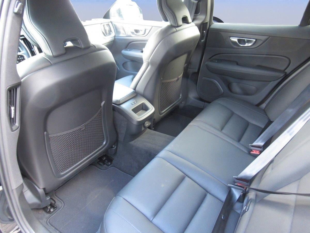 Volvo V60 T8 Plug-in Hybrid AWD automatico Plus Bright