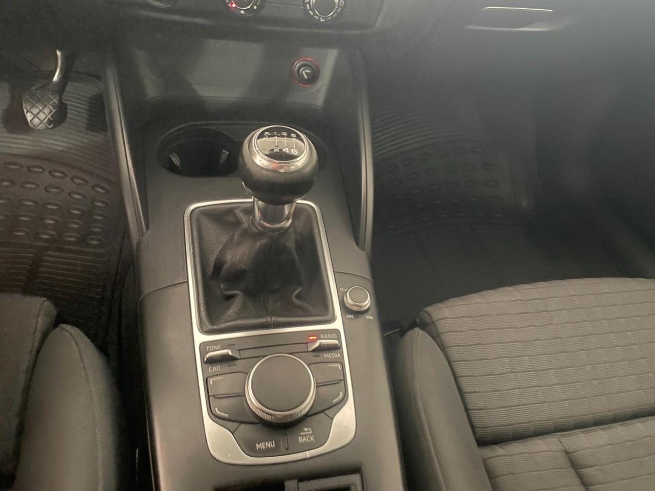 Audi A3 1.6 TDI ultra Attraction finanziabile
