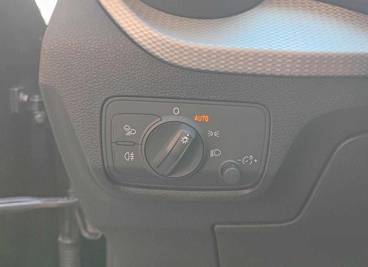 Audi Q2 30 TDI con led virtual cockpit 2022