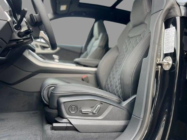AUDI SQ8 SUV TFSI quattro tiptronic sport attitude