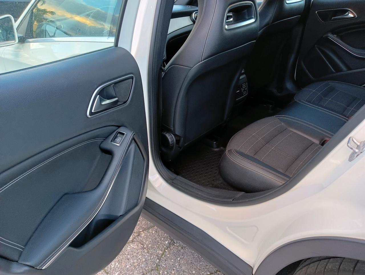 Mercedes-benz GLA 220 d LEGGERE DESCRIZIONE