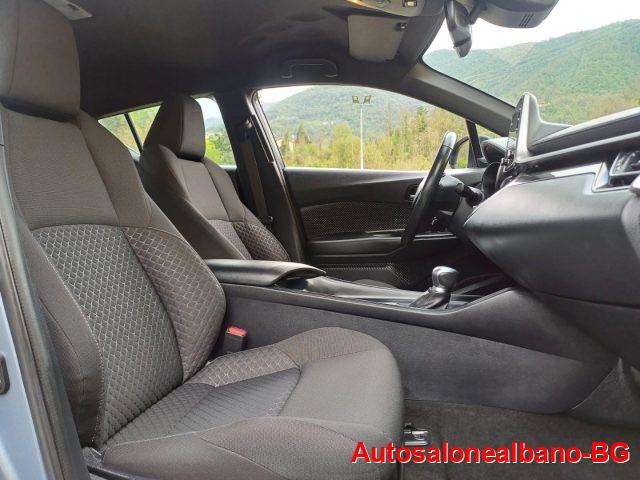 TOYOTA C-HR 1.8 Hybrid E-CVT Active