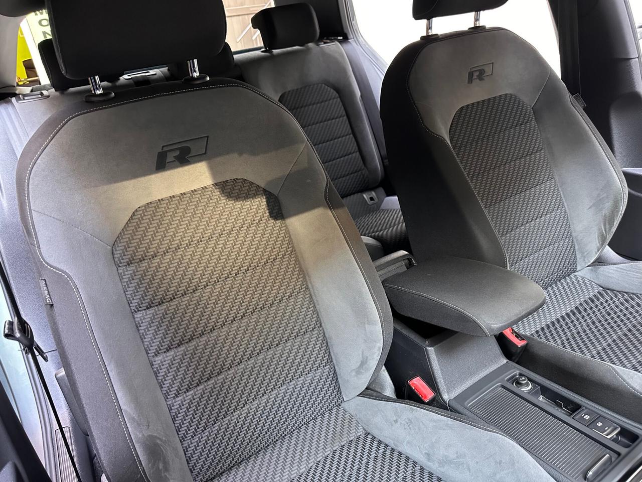 Volkswagen Golf 1.0 TSI *R-LINE*
