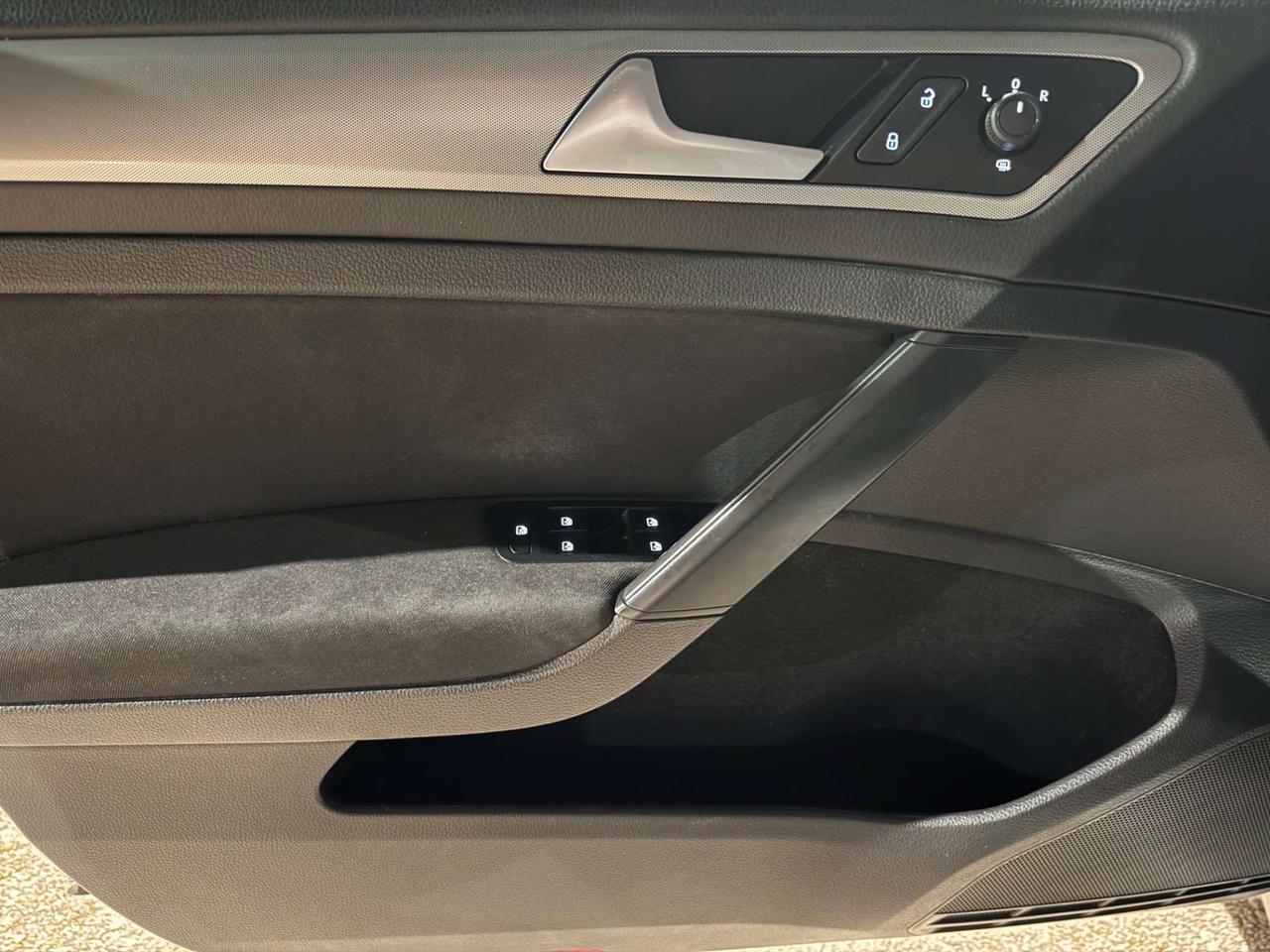 Volkswagen Golf Golf VII 5p 1.0 tsi Trendline BlueMotion