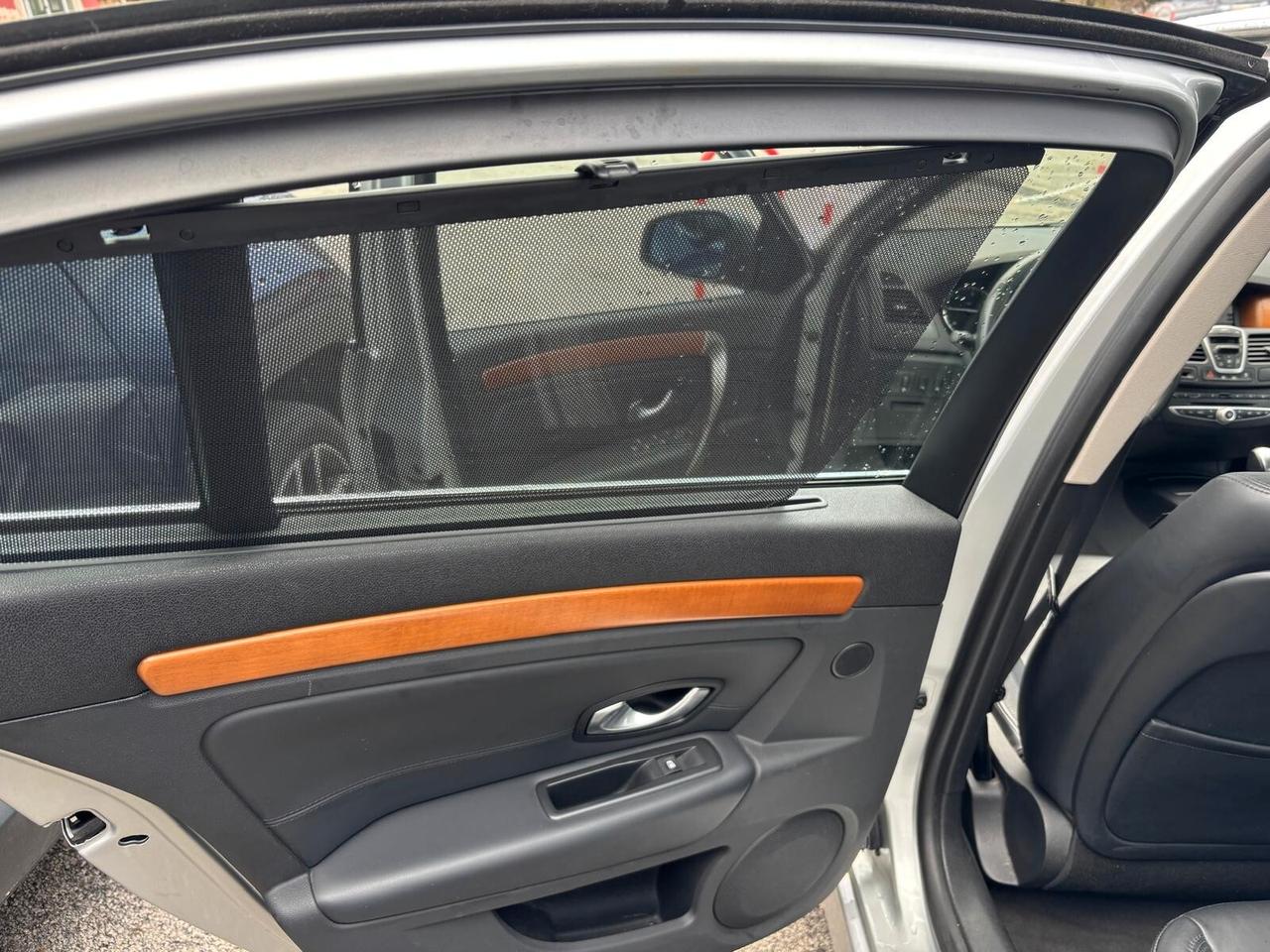 Renault Laguna 2.0 dCi 150CV Initiale