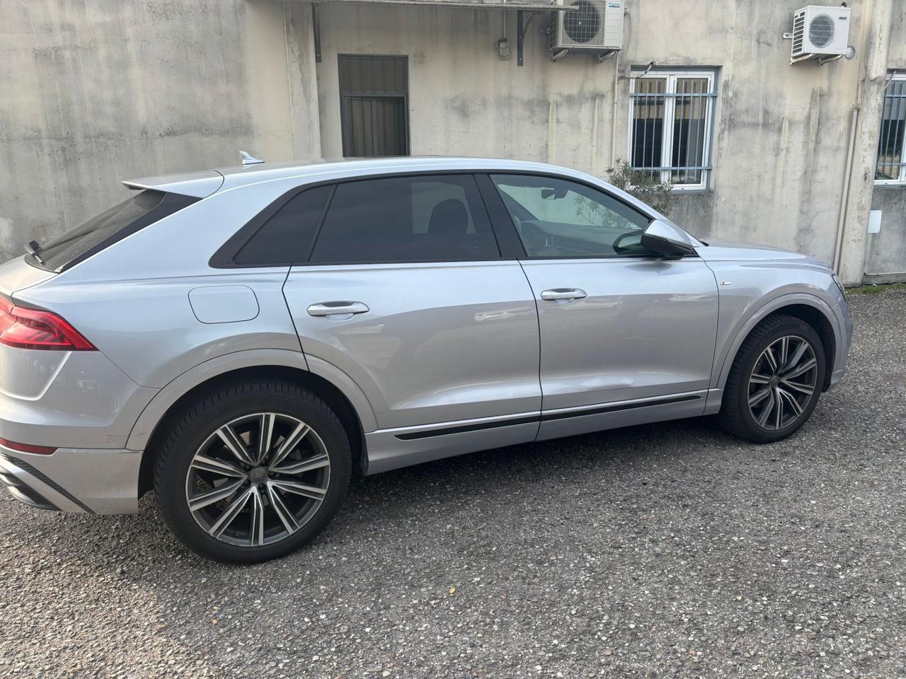 Audi Q8 50 TDI 286 CV quattro tiptronic S-line