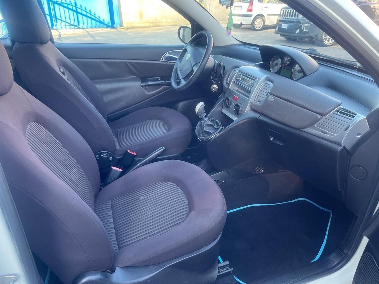 Lancia y -1.2 benz- full-2009
