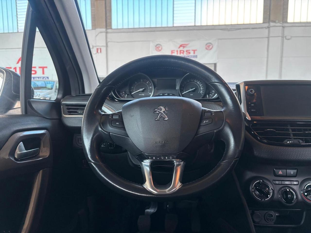 Peugeot 2008 BlueHDi 100 Allure