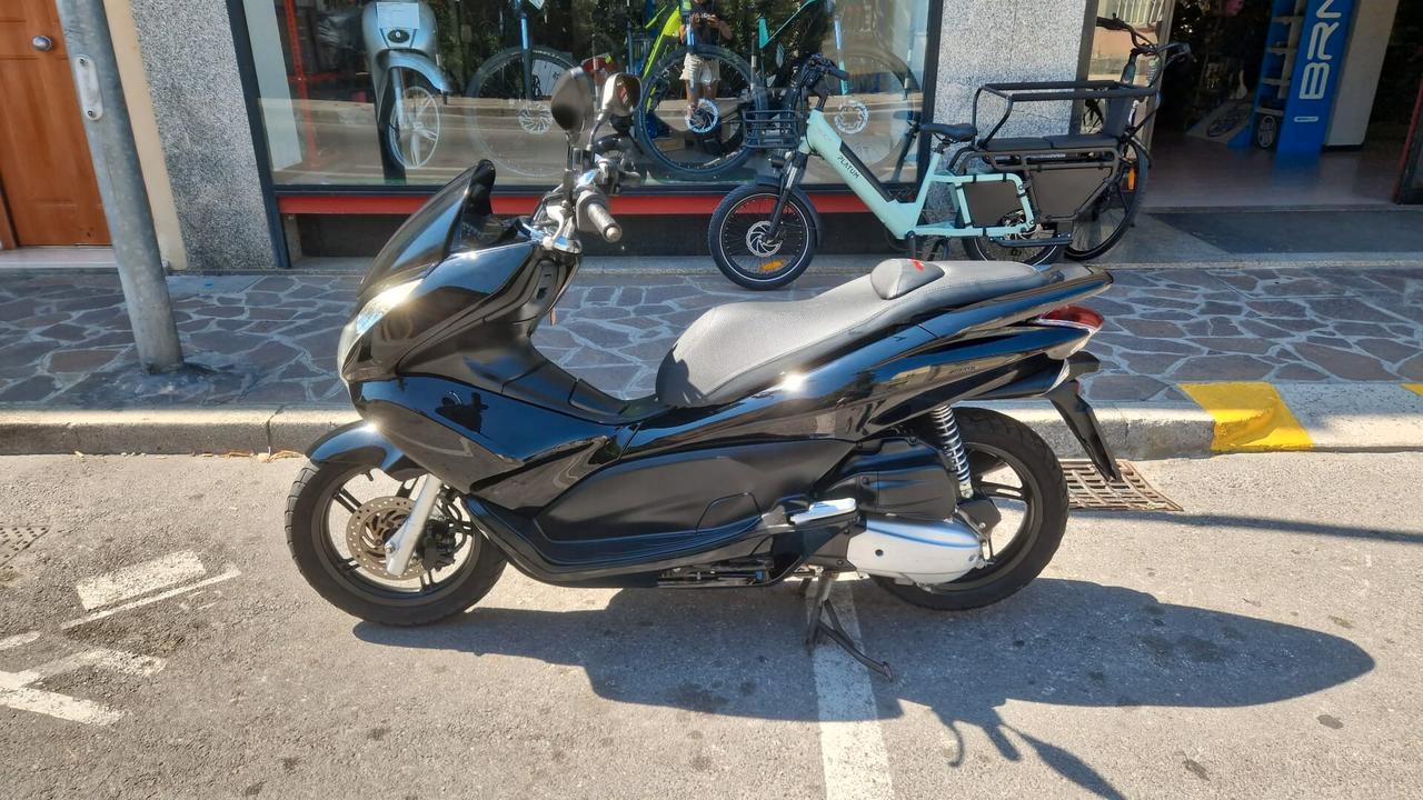 Honda PCX 125 nero