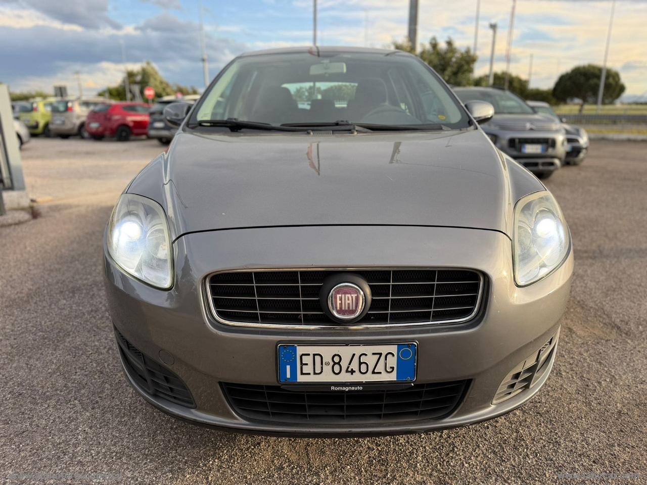 FIAT Croma 1.9 MJT Emotion