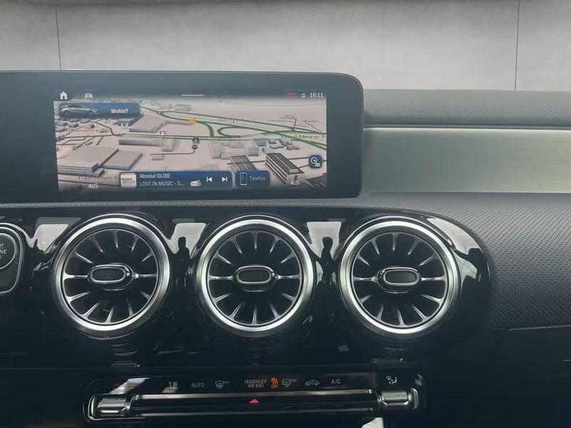 Mercedes-Benz Classe A A 180 d AMG Line Advanced Plus Night Pack 19" Camera 360°