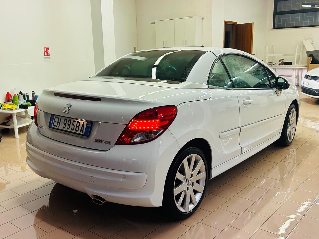 Peugeot 207 1.6 8V HDi 112CV CC Allure