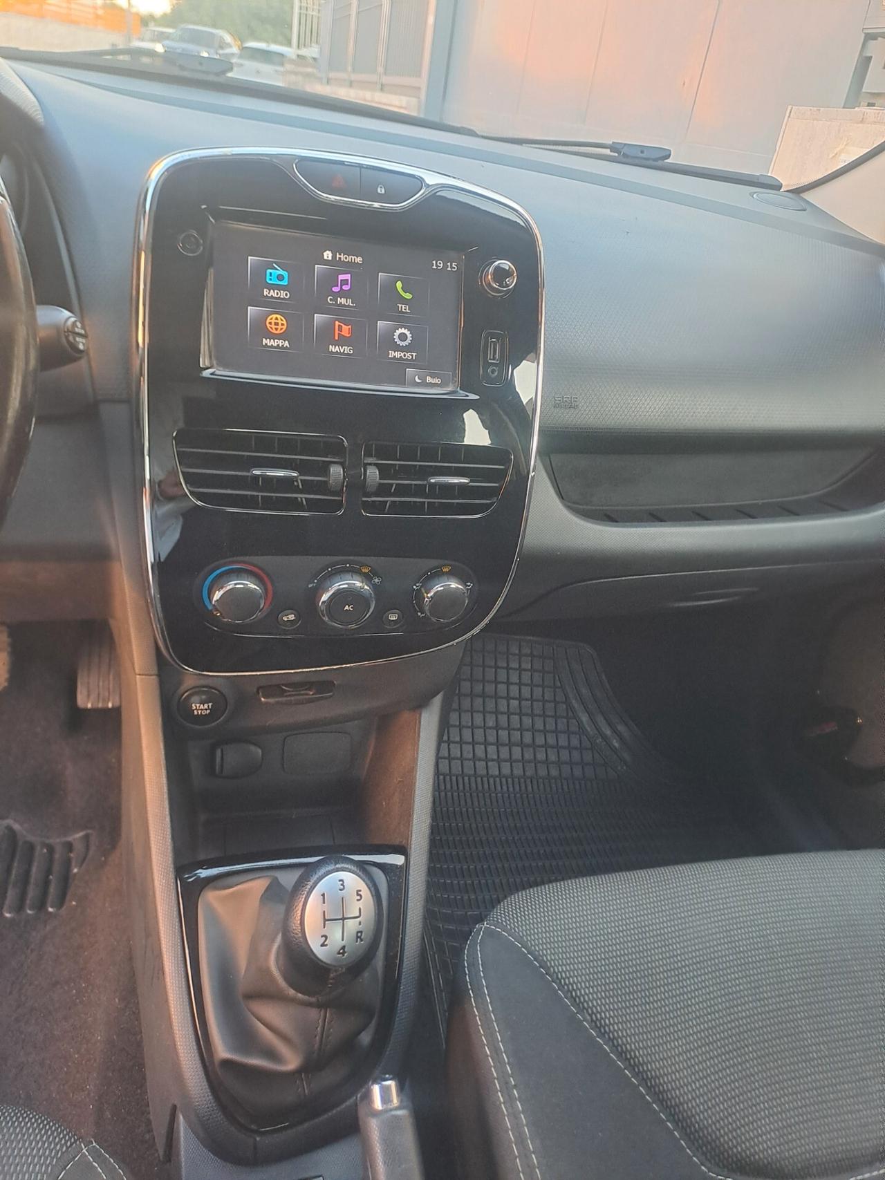 Renault Clio 1.5 dCi 8V 75CV 5 porte Wave